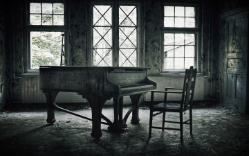 Картинка музыка -музыкальные+инструменты рояль стул помещение окно