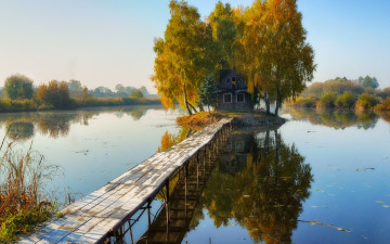 Картинка природа реки озера осень река мостки хижина
