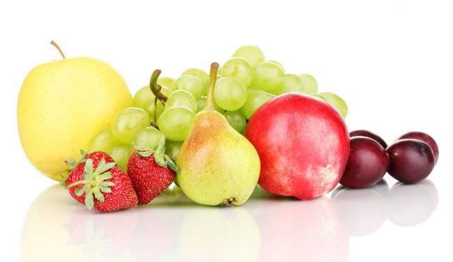 Обои картинки фото еда, фрукты, ягоды, яблоки, груша, клубника, виноград, сливы
