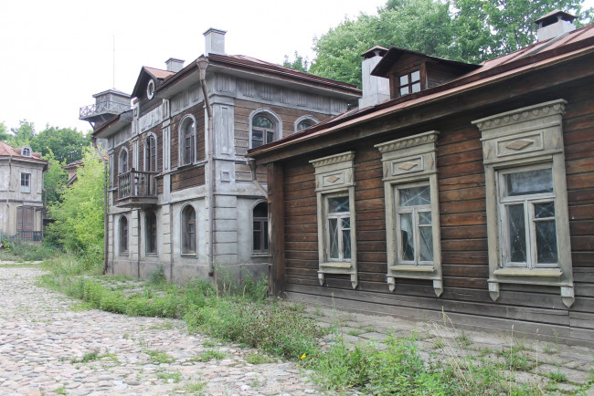 Обои картинки фото города, - улицы,  площади,  набережные, деревяный, дом, старая, москва, лето, мосфильм