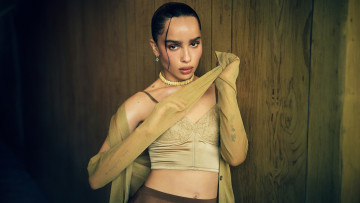 обоя zoe kravitz esquire magazine 2024, девушки, zoe kravitz, зои, кравиц, журнал, esquire, мoдeль, актриса, певица