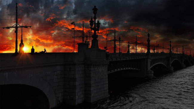 Обои картинки фото города, санкт, петербург, петергоф, россия, ночь, облака, мост, нева