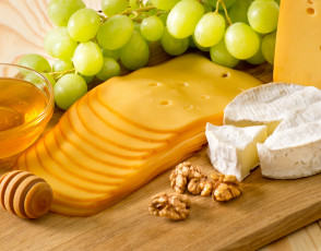 Картинка еда сырные+изделия nuts honey сыр виноград мед орехи cheese grapes