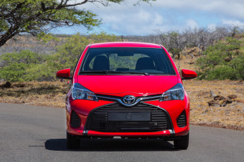 Картинка автомобили toyota us-spec l 3-door красный yaris 2015г