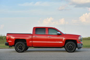 обоя автомобили, chevrolet, hpe550, hennessey, красный, 2014г, silverado