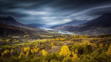 Картинка природа пейзажи осень река деревья горы лес