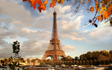 Картинка города париж+ франция autumn paris eiffel tower france париж leaves осень river cityscape