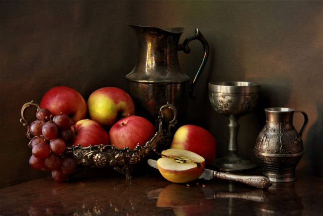 Обои картинки фото еда, натюрморт, посуда, виноград, яблоки