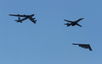 обоя авиация, разные вместе, rockwell, b-1, lancer, northrop, grumman, b-2, spirit, boeing, b-52, stratofortress, бомбардировщик, стратегический, военные, самолеты, ввс, сша