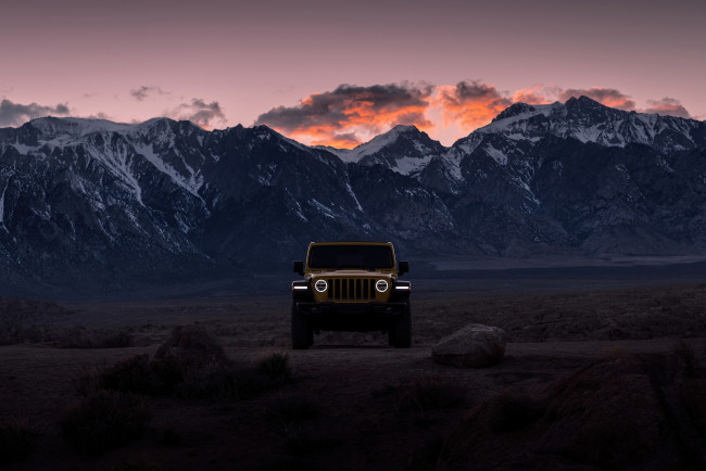 Обои картинки фото автомобили, jeep, 2021, wrangler, rubicon, джип, природа, горы, внедорожник