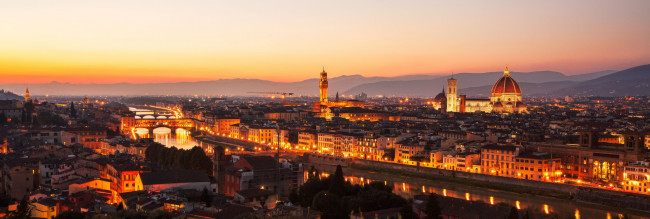 Обои картинки фото florence, tuscany, italy, города, флоренция, италия, ночной, город, тоскана, мосты, arno, river, река, арно, собор, панорама, здания