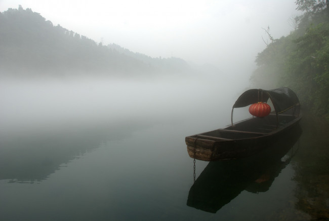 Обои картинки фото корабли, лодки,  шлюпки, туман, озеро, лодка