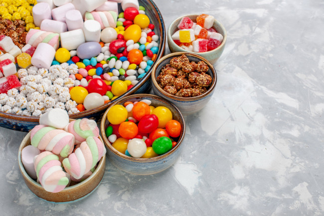 Обои картинки фото еда, конфеты,  шоколад,  мармелад,  сладости, зефир, мармелад, драже, ассорти