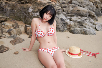 Картинка девушки -+азиатки азиатка поза купальник шляпа qing
