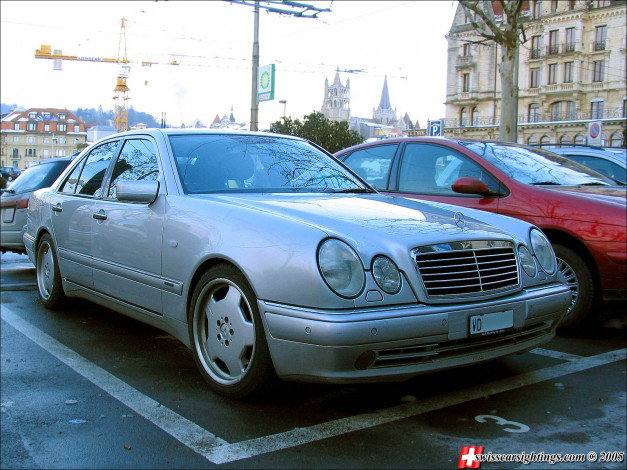 Обои картинки фото mercedes, e55, amg, автомобили, benz