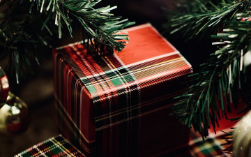 Картинка праздничные подарки+и+коробочки подарок