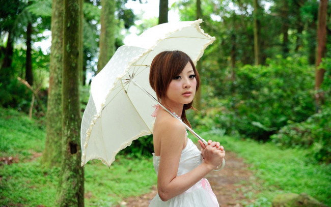 Обои картинки фото девушки, mikako zhang kaijie, зонтик, mikako, zhang, kaijie