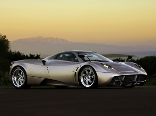 Картинка автомобили pagani huayra