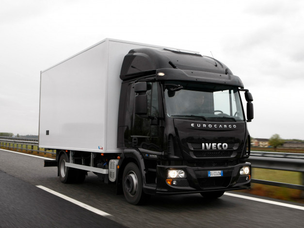 Обои картинки фото автомобили, iveco