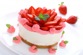 Картинка еда пирожные кексы печенье тортик ягоды клубника крем
