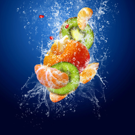 Обои картинки фото еда, фрукты, ягоды, брызги, кусочки, вода