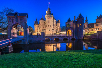 обоя castle de haar нидерланды, города, замки нидерландов, огни, нидерланды, ночь, пруд, de, haar, castle