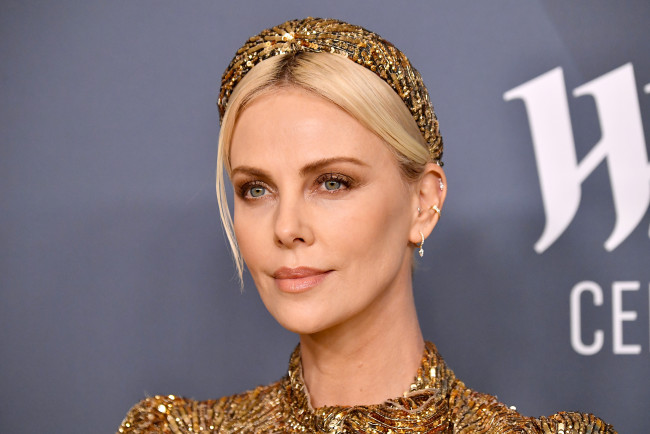 Обои картинки фото девушки, charlize theron, актриса, блондинка, лицо