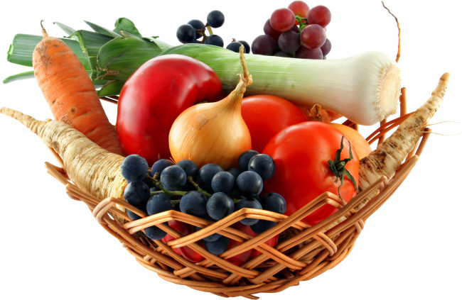 Обои картинки фото еда, фрукты, овощи, вместе, морковь, виноград, корзинка, помидоры, томаты