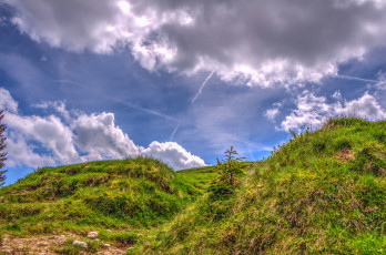 Картинка природа пейзажи холмы облака трава