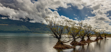 Картинка природа реки озера деревья облака небо озеро горы
