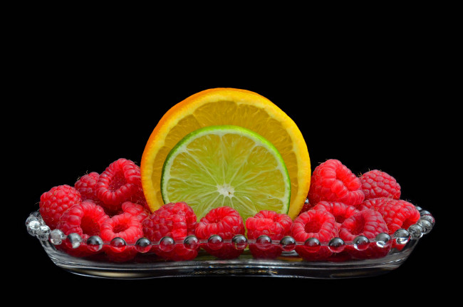 Обои картинки фото еда, фрукты,  ягоды, цитрусы, малина