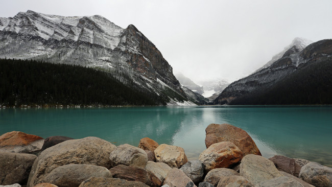 Обои картинки фото природа, пейзажи, озеро, в, национальном, парке, кутеней, канада