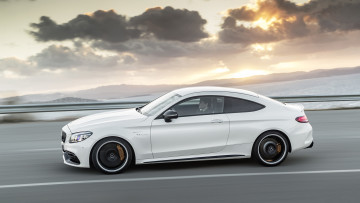 Картинка mercedes-benz+amg+c-63+s+coupe+2019 автомобили mercedes-benz s c-63 amg белый 2019 coupe