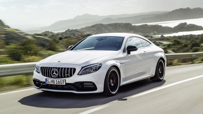 Обои картинки фото mercedes-benz amg c-63 s coupe 2019, автомобили, mercedes-benz, белый, 2019, coupe, s, c-63, amg