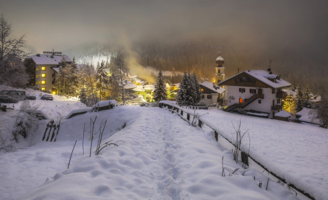 Обои картинки фото шпиндлерув-млин,  чехия, города, - пейзажи, зима, холод, италия, вечер, снег, огни, церковь
