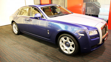 Картинка rolls royce ghost автомобили выставки уличные фото rolls-royce motor cars ltd великобритания класс-люкс