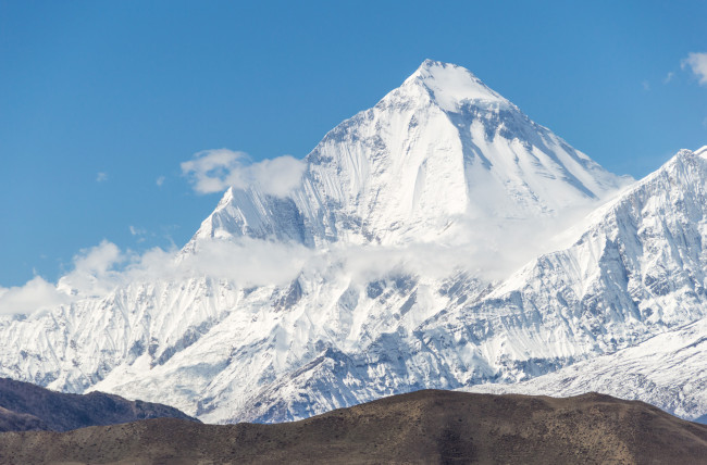Обои картинки фото dhaulagiri mountain, природа, горы, небо, пейзаж, гора, dhaulagiri, mountain, снег, вершина, виды