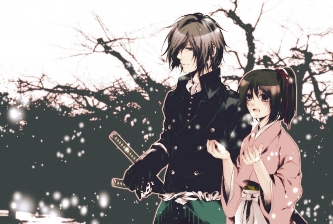 Обои картинки фото аниме, hakuoki, перчатки, меч, снег, улыбка, пара, девушка, парень, зима, оружие, saitou, hajime, yukimura, chizuru