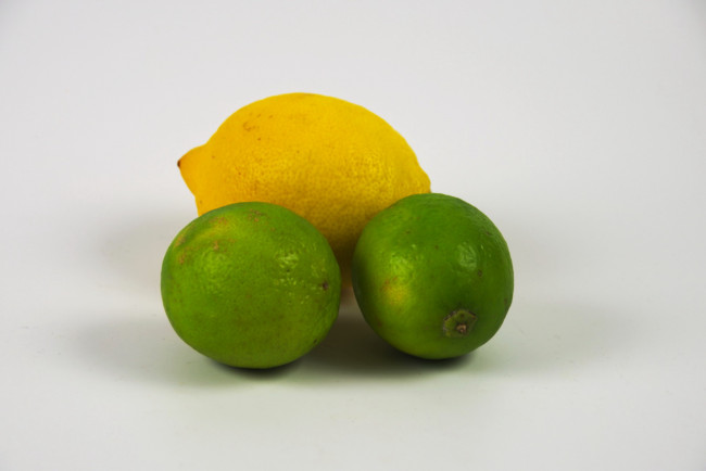 Обои картинки фото еда, цитрусы, лаймы, лимон