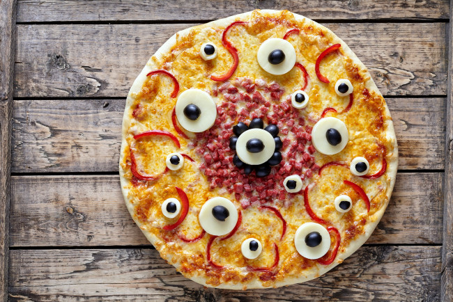 Обои картинки фото еда, пицца, перец, маслины, сыр