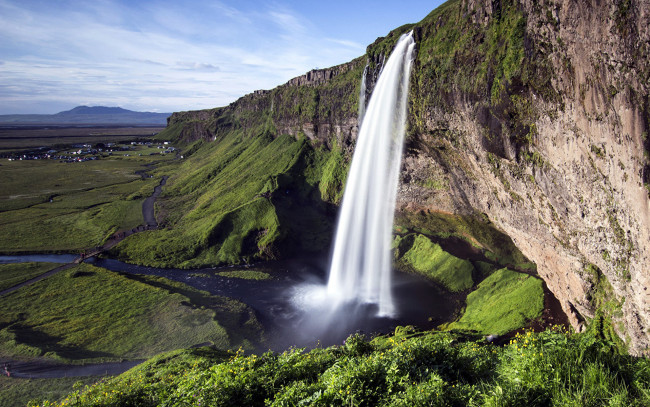 Обои картинки фото seljalandsfoss waterfall, iceland, природа, водопады, seljalandsfoss, waterfall