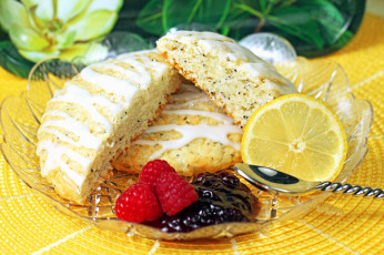 Картинка еда пирожные кексы печенье лимон малина джем
