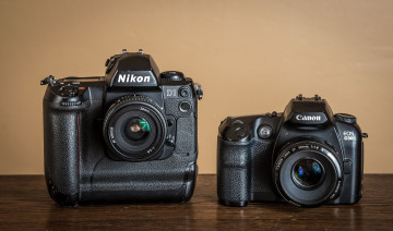 Картинка nikon+d1+canon+d30 бренды -+другое фотокамера зеркалка