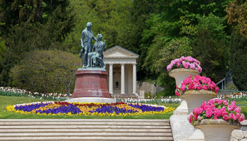 Картинка разное садовые+и+парковые+скульптуры цветы скульптура парк
