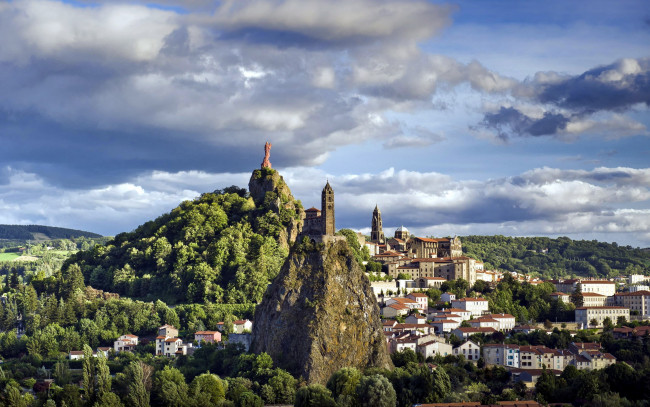 Обои картинки фото chapel of saint-michel daiguilhe, france, города, - католические соборы,  костелы,  аббатства, chapel, of, saint-michel, daiguilhe