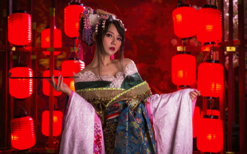 Картинка девушки -+азиатки азиатка национальный костюм фонарики