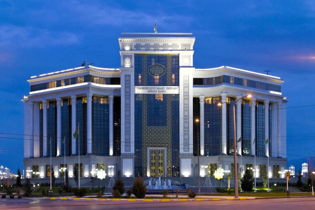 Обои картинки фото bank of foreign trade activities of turkmenistan,  ashgabat, города, ашхабад , туркменистан, здание, банк