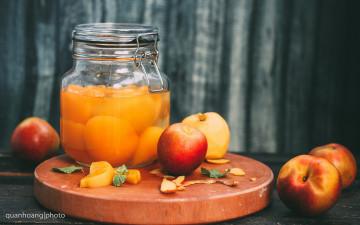 Картинка еда персики +сливы +абрикосы компот банка фрукт доска персик