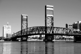 обоя города, - мосты, черно-белое, фото