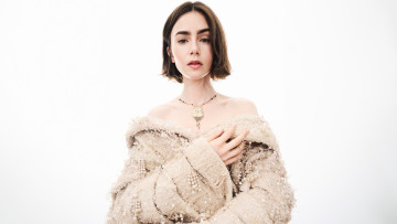 Картинка lily+collins+bazaar+thailand+magazine+2024 девушки lily+collins cartier oжeрeльe драгоценности актриса nature sauvage лили коллинз